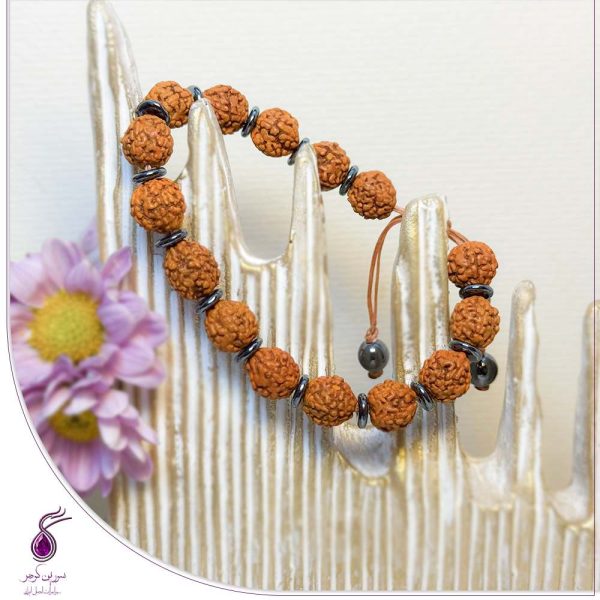 دستبند زنانه رودراکشا